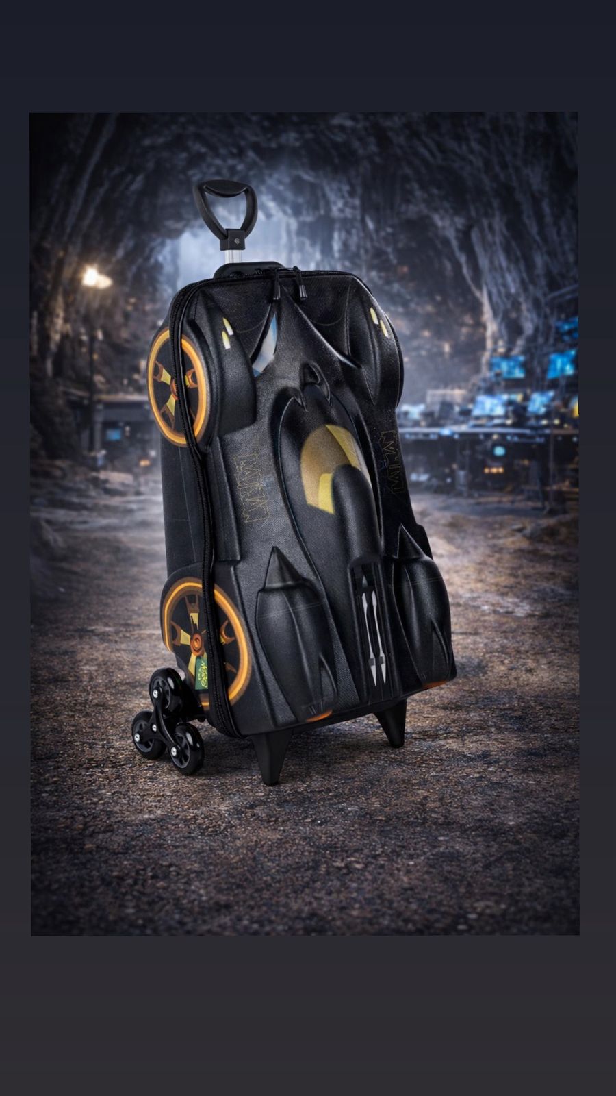 🦇 Mochila Infantil Batman com Rodinhas